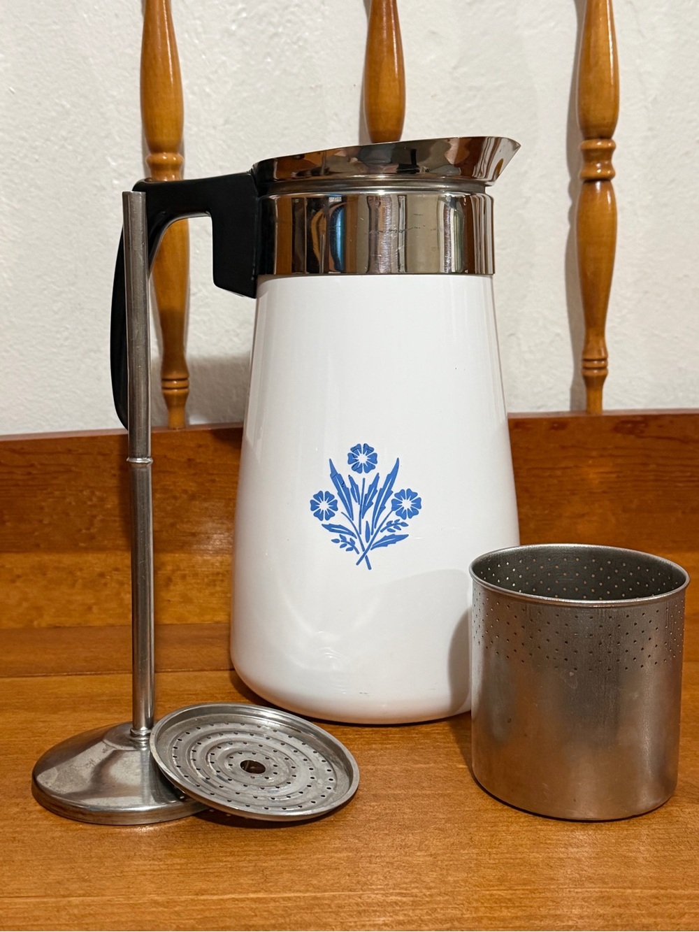 Vintage Corning Ware Blue Cornflower 9 Cup Stovetop Percolator Complete - Picture 9 of 11